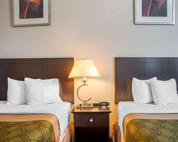  - Econo Lodge Woodstock