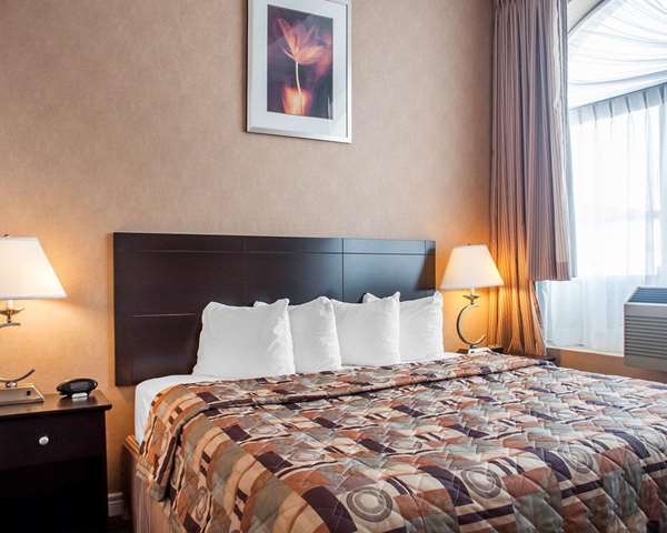  - Econo Lodge Woodstock