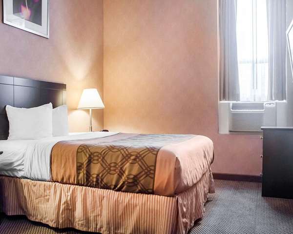  - Econo Lodge Woodstock