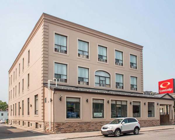 Exterior view - Econo Lodge Woodstock