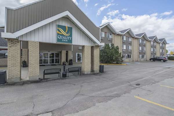 Exterior view - Quality Inn West Edmonton
