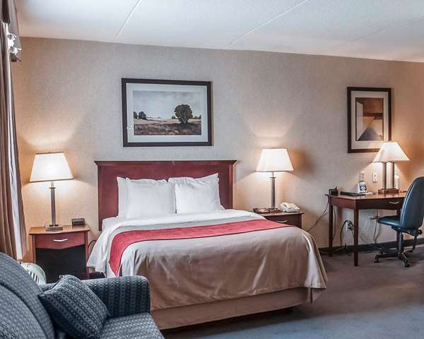  - Comfort Inn North Mississauga