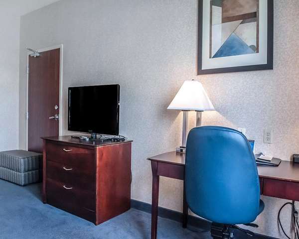  - Comfort Inn North Mississauga
