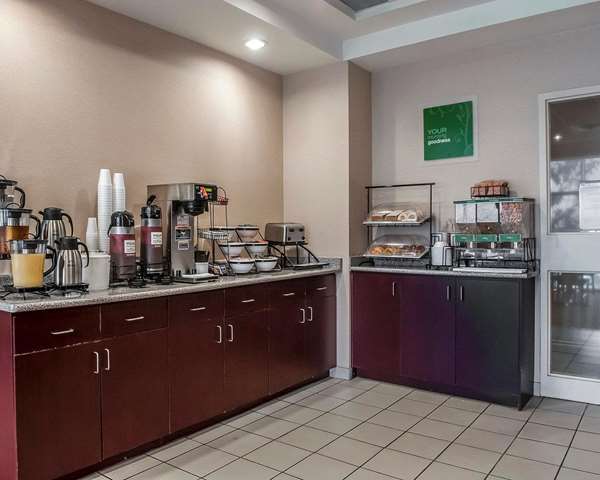 Amenities - Comfort Inn North Mississauga