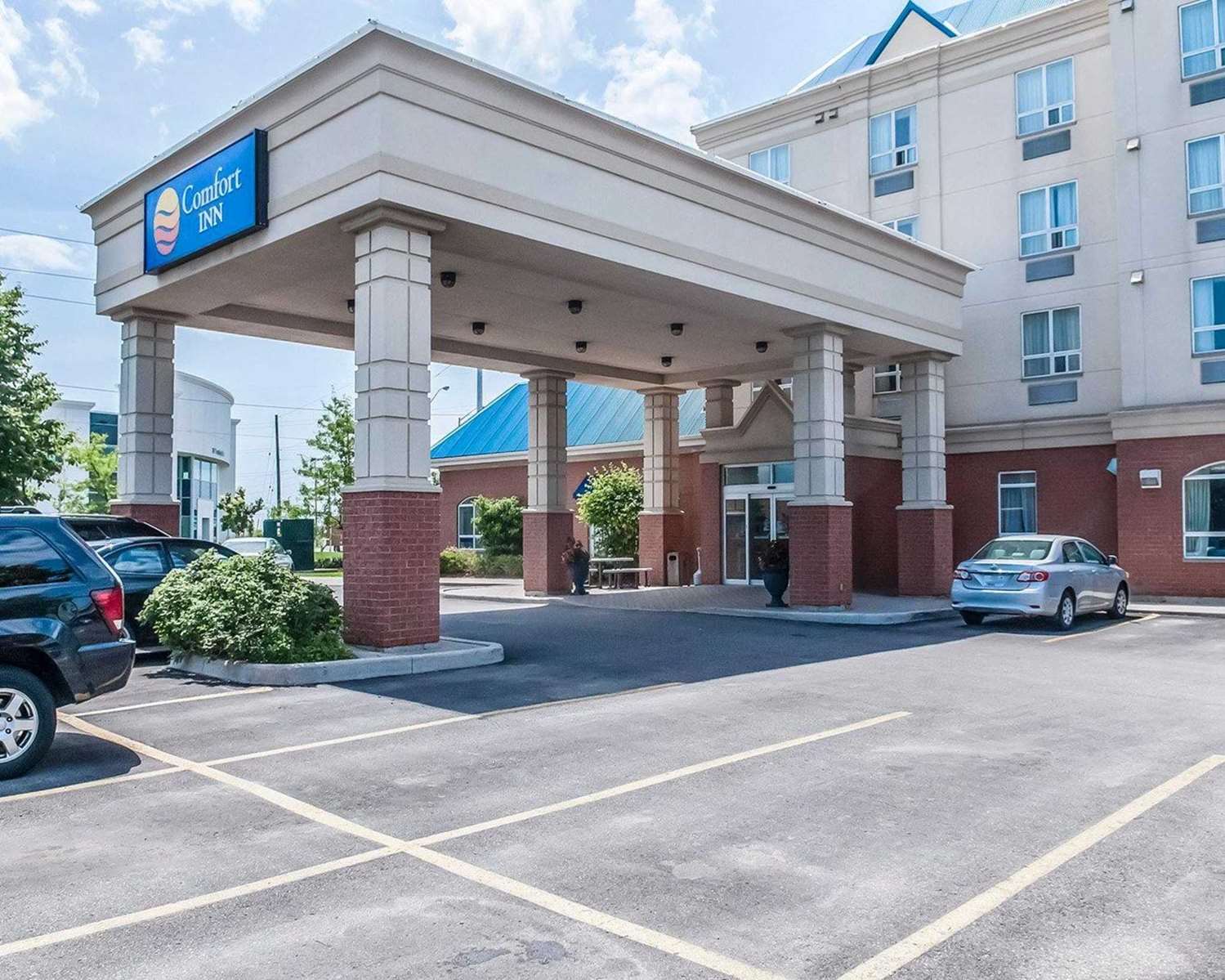 Comfort Inn North Mississauga, ON - See Discounts