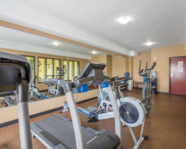 Fitness/ Exercise Room - Comfort Inn & Suites Airdrie