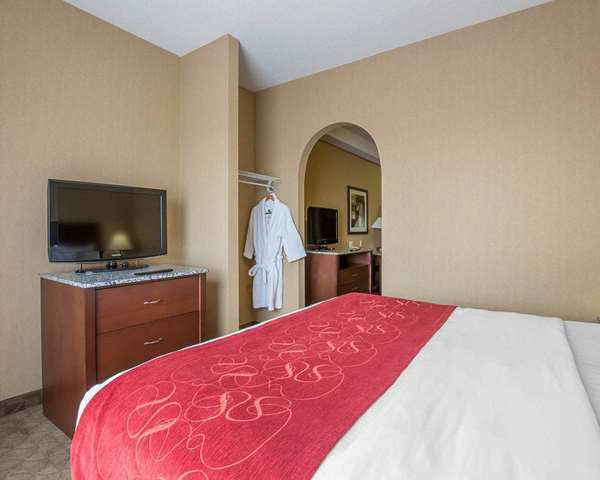 Suite - Comfort Inn & Suites Airdrie