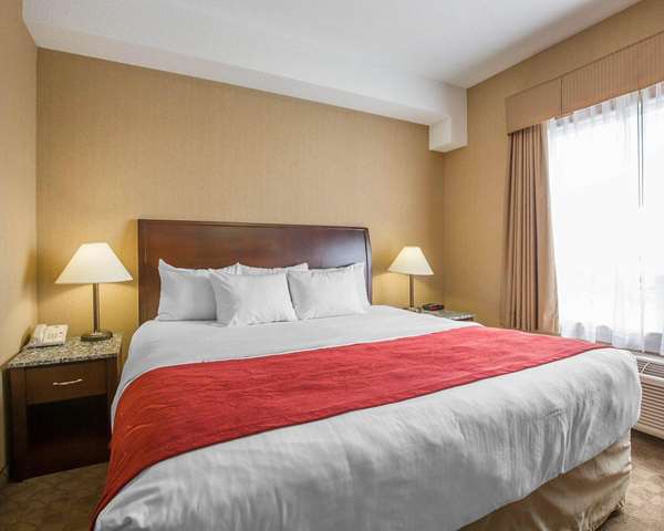 Suite - Comfort Inn & Suites Airdrie