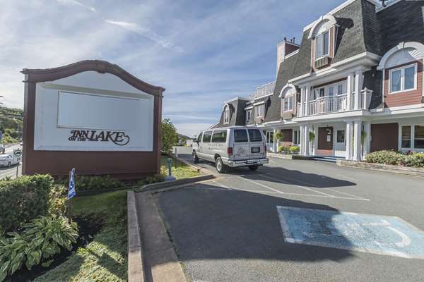 Exterior view - Inn on the Lake Fall River