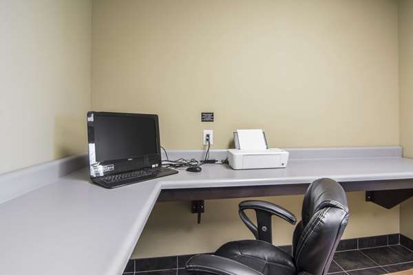 Conference Area - Quality Inn & Suites Thompson