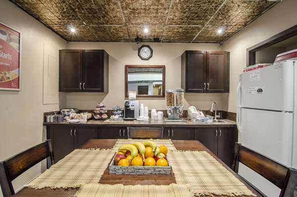 Amenities - Econo Lodge Lloydminster