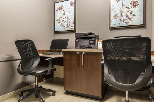 Conference Area - MainStay Suites Winnipeg