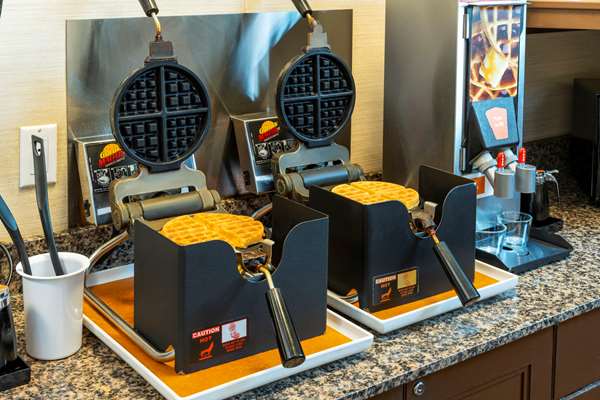 Amenities - Comfort Inn & Suites Surrey