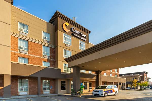 Exterior view - Comfort Inn & Suites Surrey