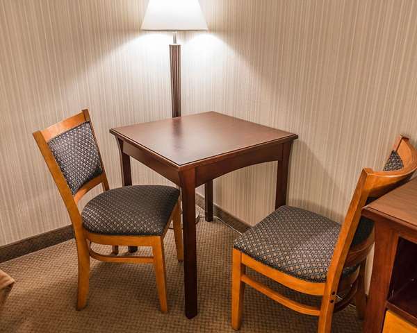 - Quality Inn North Hill Red Deer