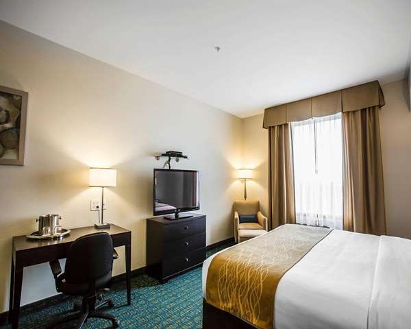  - Comfort Hotel Halifax