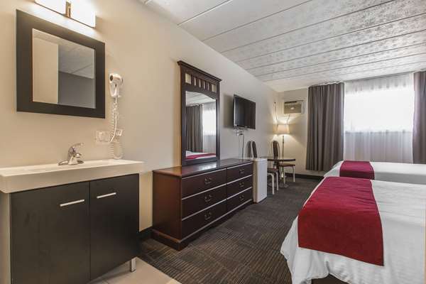  - Econo Lodge Granby