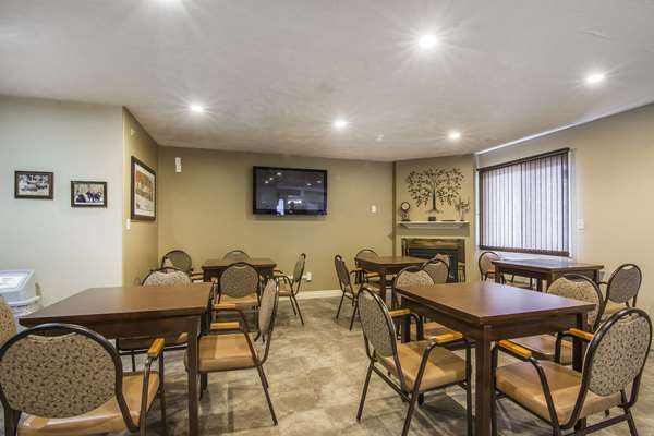 Amenities - Econo Lodge Inn & Suites High Level