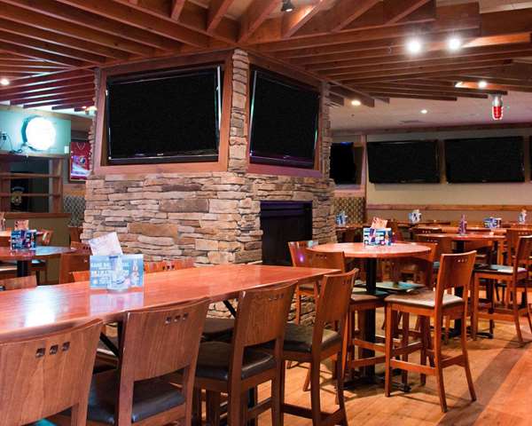 Restaurant - Econo Lodge Central Winnipeg