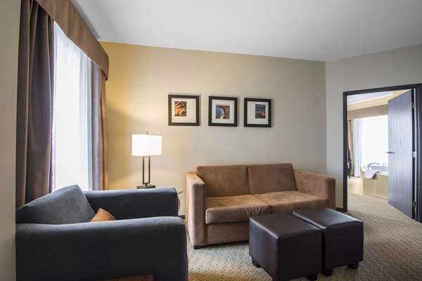  - Comfort Suites Saskatoon