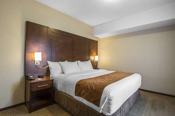  - Comfort Suites Saskatoon