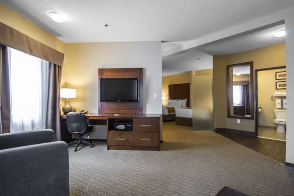  - Comfort Suites Saskatoon