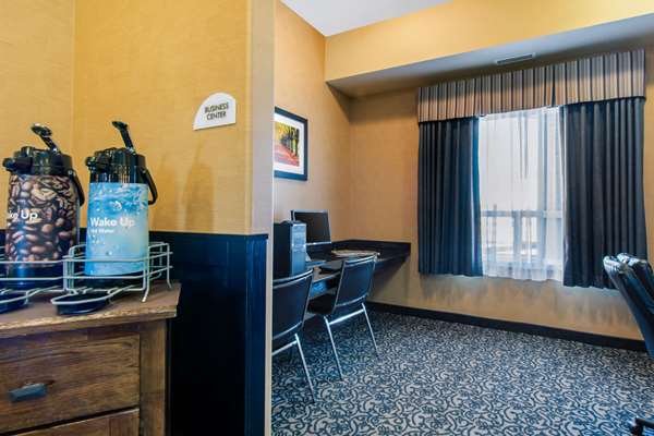 Conference Area - Comfort Inn & Suites Virden