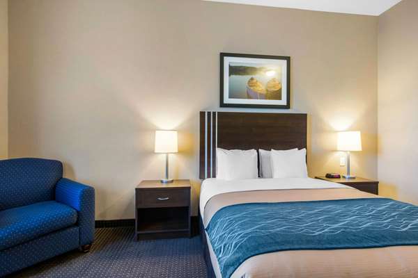  - Comfort Inn & Suites Virden