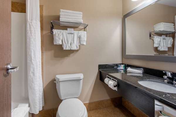  - Comfort Inn & Suites Virden