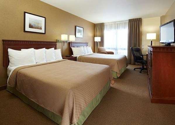  - Quality Inn & Suites Montreal Airport Dorval