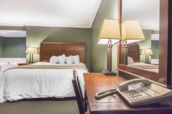  - Rodeway Inn King William Huntsville