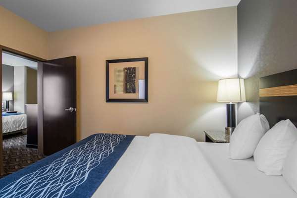 Suite - Comfort Inn & Suites Fort Saskatchewan