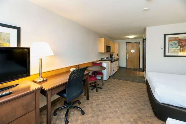 Suite - Quality Inn Quesnel