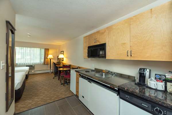 Suite - Quality Inn Quesnel