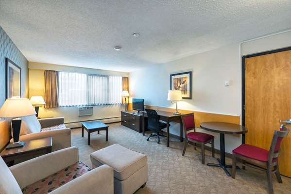 Suite - Quality Inn Quesnel