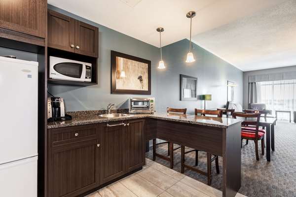 Suite - Quality Inn & Suites Victoriaville