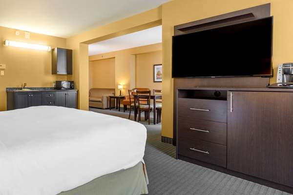 Suite - Quality Inn & Suites Victoriaville