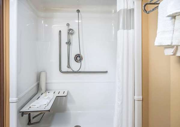  - Quality Inn Orleans