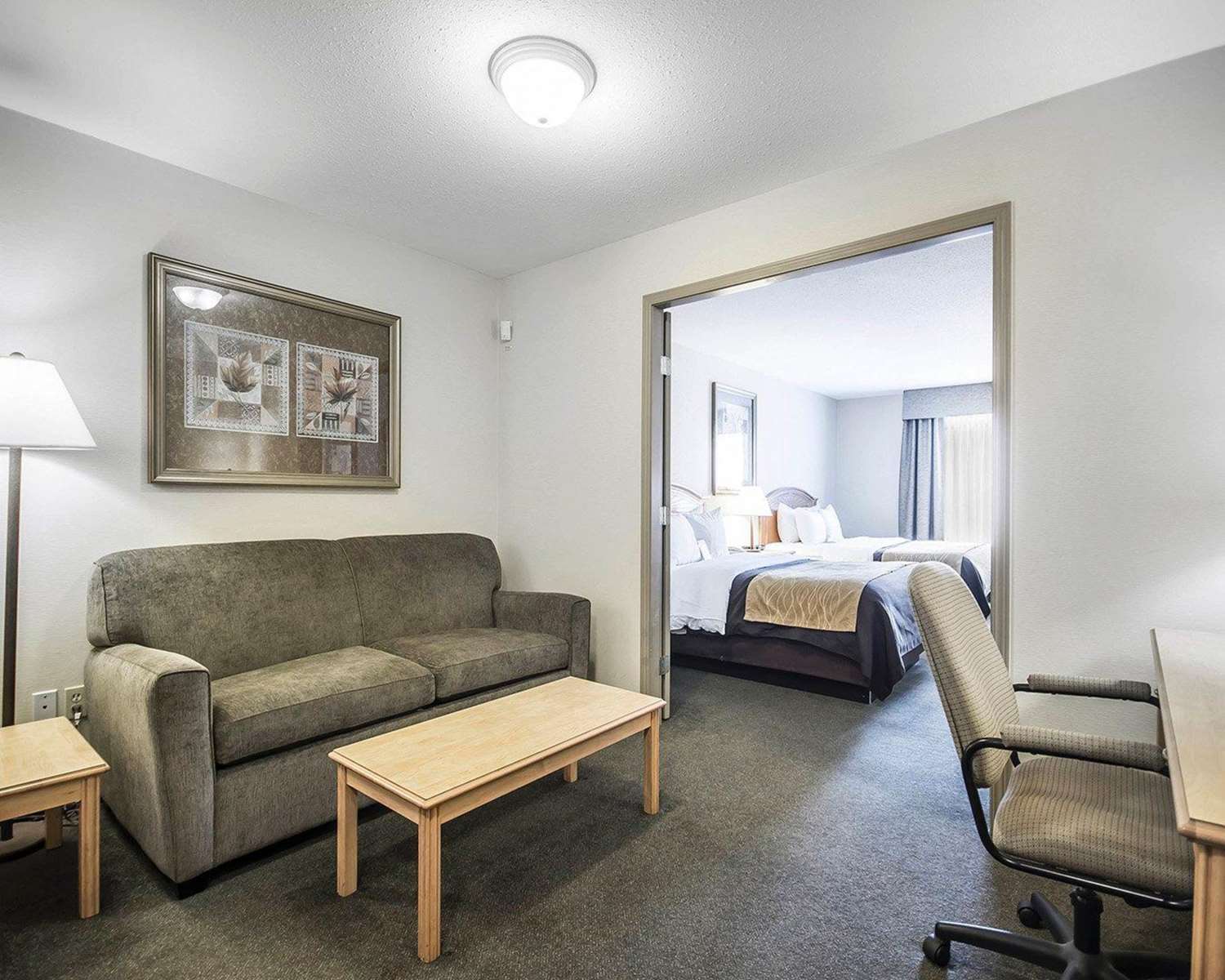 Comfort Inn & Suites Salmon Arm, BC See Discounts