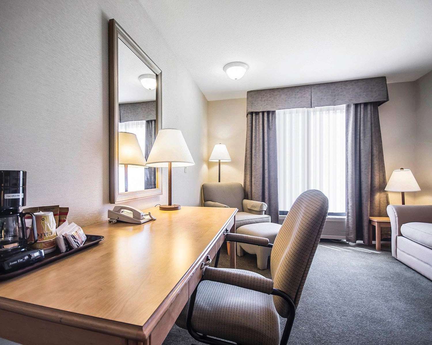 Comfort Inn & Suites Salmon Arm, BC See Discounts