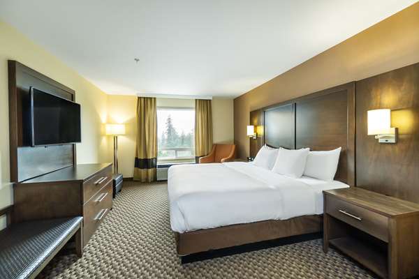 Suite - Comfort Inn & Suites Salmon Arm