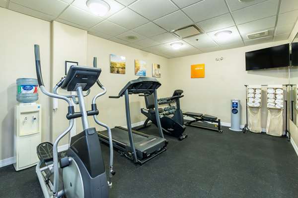 Fitness/ Exercise Room - Comfort Inn & Suites Salmon Arm