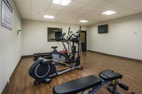 Fitness/ Exercise Room - Sleep Inn Emerald Park