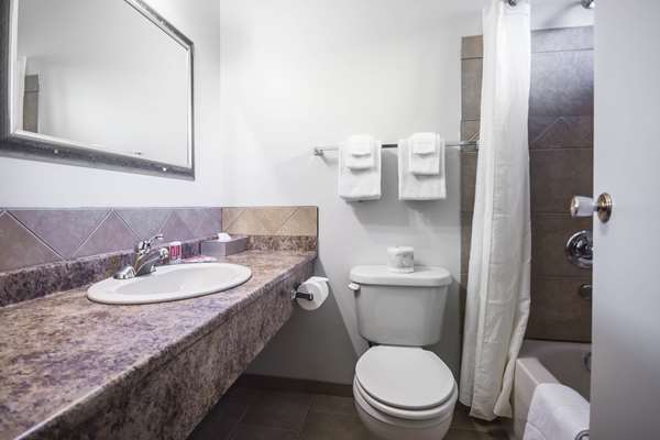  - Econo Lodge Vernon