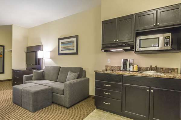  - Quality Inn & Suites Moose Jaw