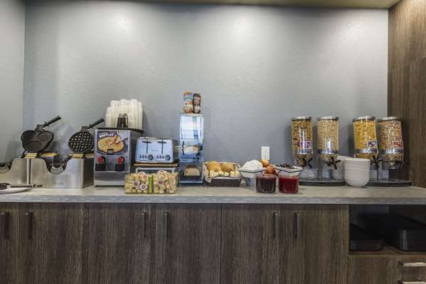 Amenities - Quality Inn & Suites Moose Jaw