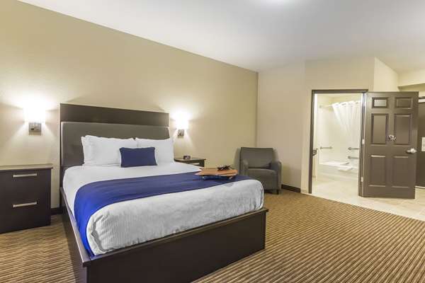  - Quality Inn & Suites Moose Jaw