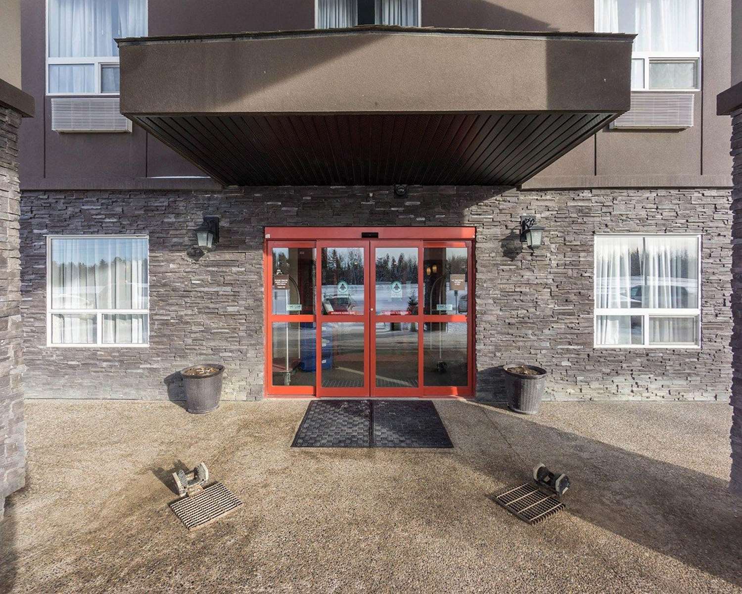 Comfort Inn & Suites Fox Creek, AB - See Discounts