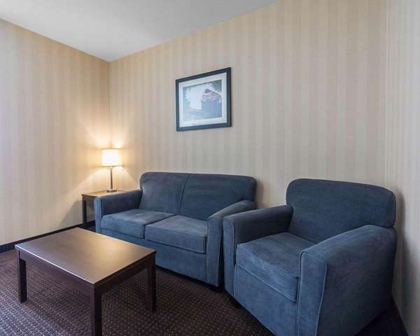  - Comfort Inn & Suites Fox Creek