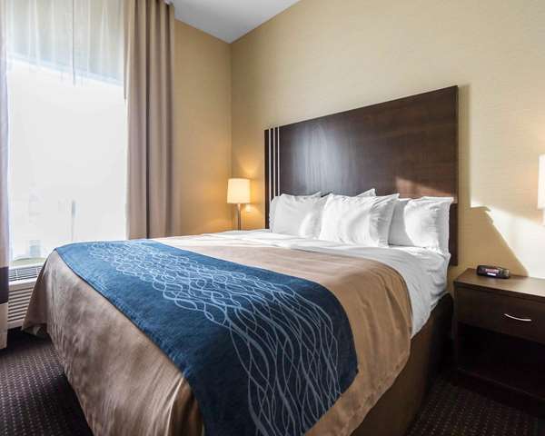  - Comfort Inn & Suites Fox Creek